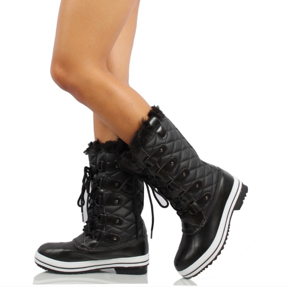 Black Lace Up Quilted Mid Calf Winter Snow Boot